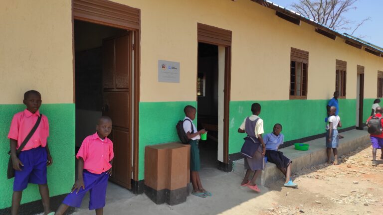Szkoła od serca – w odbudowujemy szkołę w Ugandzie